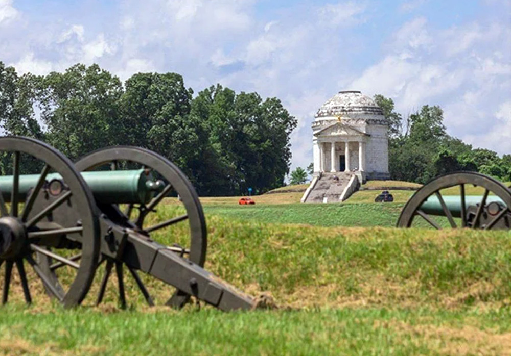 Vicksburg National Military Park cannons at Vicksburg National Cemetery